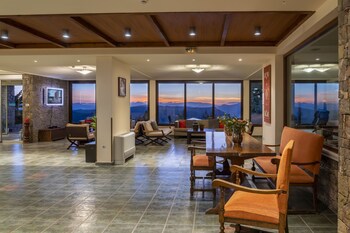 Domotel Anemolia Mountain Resort