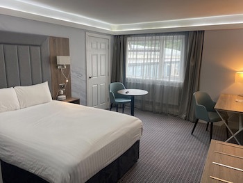 Best Western Premier Heronston Hotel & Spa