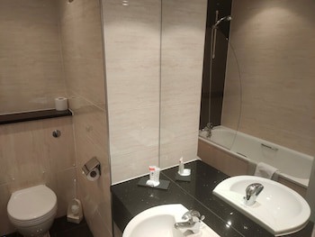 Best Western Premier Heronston Hotel & Spa