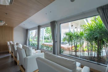 Avani Ratchada Bangkok Hotel
