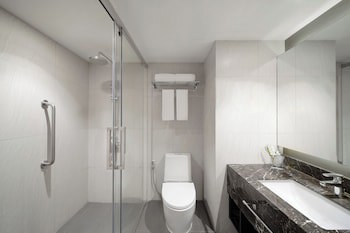 Avani Ratchada Bangkok Hotel