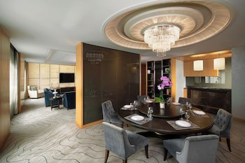 Avani Ratchada Bangkok Hotel