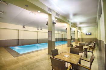 Ani Plaza Hotel