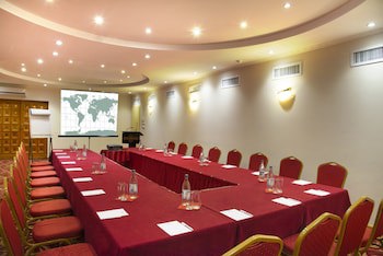 Ani Plaza Hotel