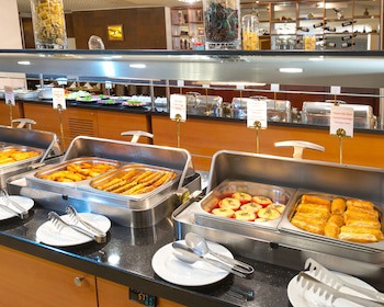 Ani Plaza Hotel