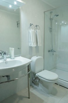 Ani Plaza Hotel