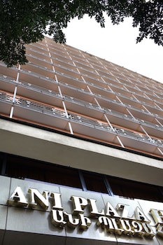 Ani Plaza Hotel