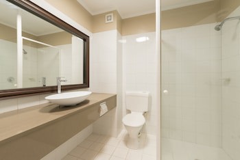 Distinction Hamilton Hotel & Conference Centre