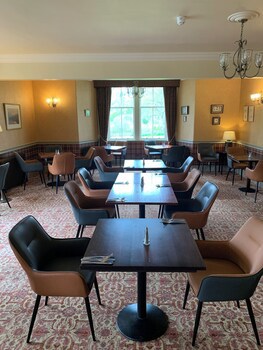 Dryburgh Abbey Hotel