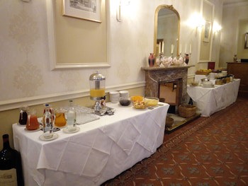 Dryburgh Abbey Hotel