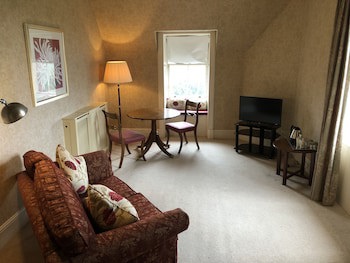 Dryburgh Abbey Hotel