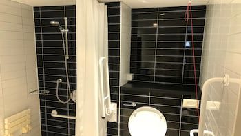 Holiday Inn Express Glenrothes, An Ihg Hotel