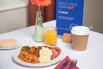 Holiday Inn Express Glenrothes, An Ihg Hotel