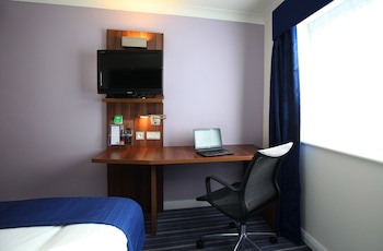 Holiday Inn Express Glenrothes, An Ihg Hotel