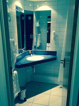 Holiday Inn Express Glenrothes, An Ihg Hotel