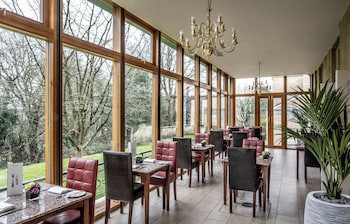 Bailbrook House