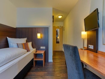 UNO Hotel Stuttgart Großbettlingen galeri fotoğrafı