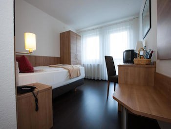 UNO Hotel Stuttgart Großbettlingen galeri fotoğrafı