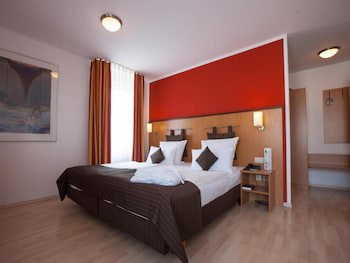 UNO Hotel Stuttgart Großbettlingen fotoğrafı