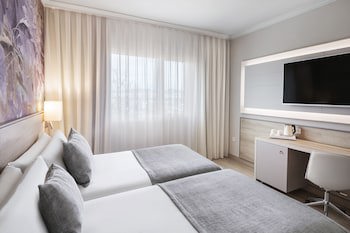 Salles Hotel Ciutat Del Prat Barcelona Airport