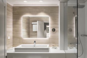 Salles Hotel Ciutat Del Prat Barcelona Airport