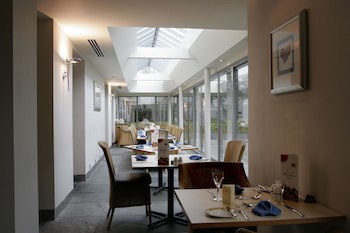 Apollo Hotel