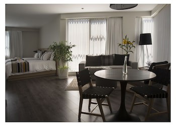 Casa Grande Suites