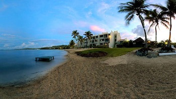 Colony Cove Beach Resort By Antilles Resorts