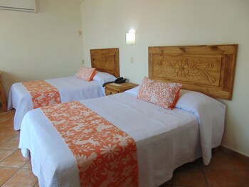 El Pescador Hotel