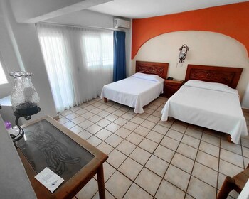 El Pescador Hotel