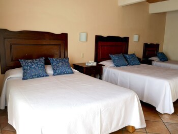 El Pescador Hotel