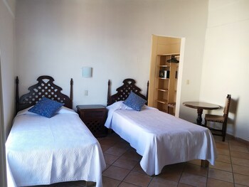 El Pescador Hotel