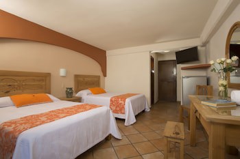 El Pescador Hotel