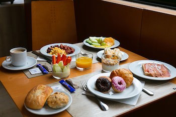 Globales De Los Reyes Hotel