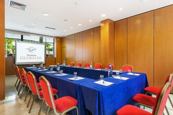 Globales De Los Reyes Hotel