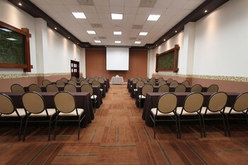Quinta Dorada Hotel And Suites