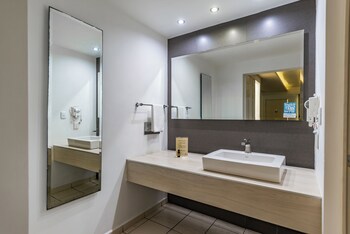 Quinta Dorada Hotel And Suites