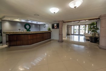 Quinta Dorada Hotel And Suites