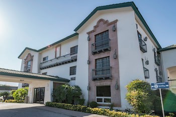 Quinta Dorada Hotel And Suites