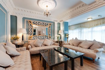 The Empire Hotel & Spa