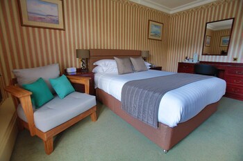 Best Western Plus Oaklands Hotel