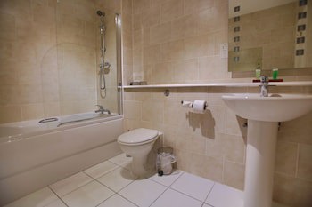 Best Western Plus Oaklands Hotel