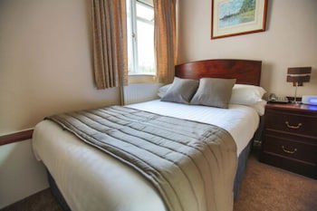 Best Western Plus Oaklands Hotel