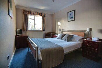 Best Western Plus Oaklands Hotel
