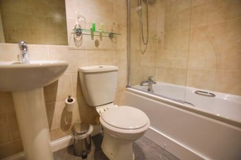 Best Western Plus Oaklands Hotel