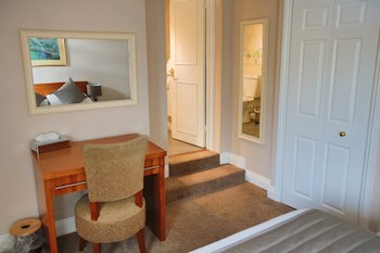 Best Western Plus Oaklands Hotel