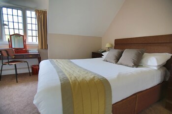 Best Western Plus Oaklands Hotel