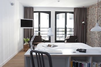 9Hotel Central