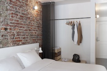 9Hotel Central