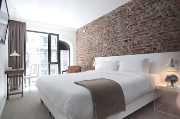 9Hotel Central